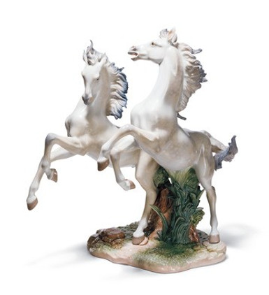 Lladro Free As The Wind Figurine