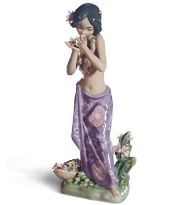 Lladro Aroma of the Islands Porcelain Figurine