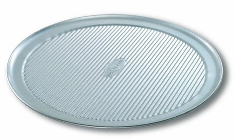 USA Pan 14 in. Pizza Pan