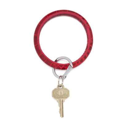 O-venture Big O Key Ring Cherry On Top Croc