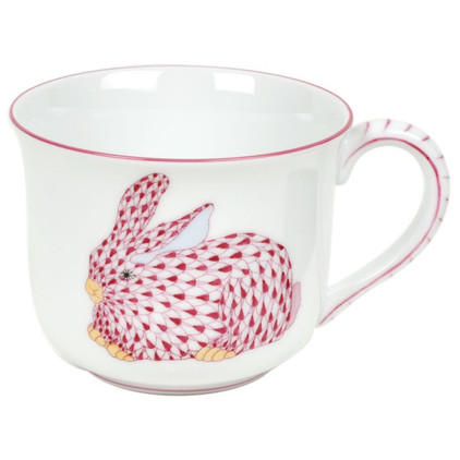 Herend Raspberry Fishnet Mug - Bunny (6 Oz)