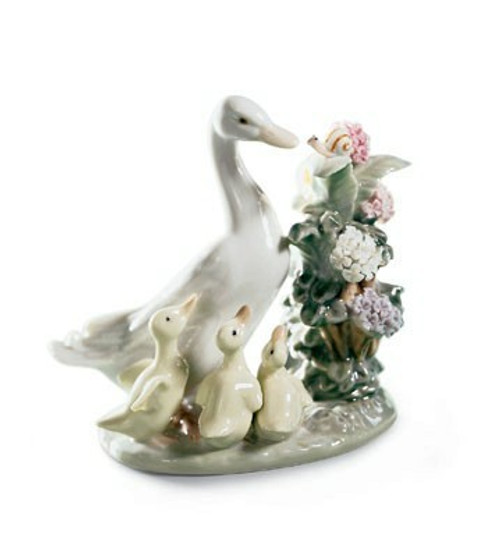 Lladro How Do You Do? Porcelain Figurine