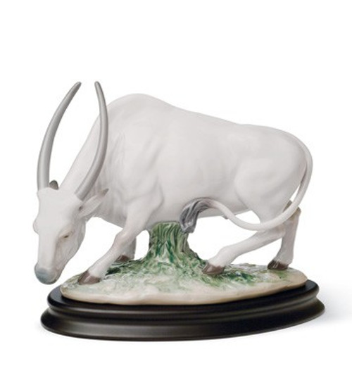 Lladro the Ox Porcelain Figurine