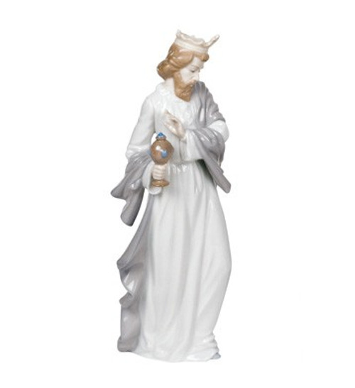 Nao by Lladro Porcelain "King Gaspar with cup" Figurine