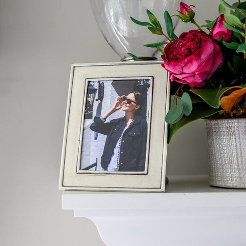 https://cdn11.bigcommerce.com/s-e0xlh4avpe/images/stencil/500x659/products/124229/176172/Tuscanpewterpictureframe5x7shop-4_600x__90973.1683054826.jpg?c=1