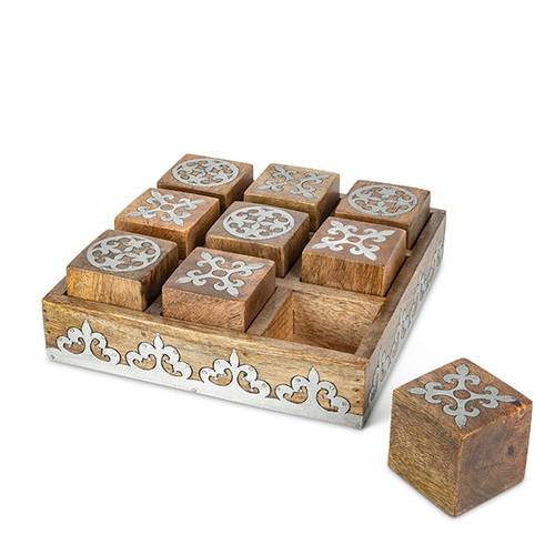 GG Collection Wood Metal Tic Tac Toe