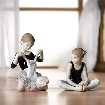 Shop by Category - Figurines & Collectibles - Lladro Porcelain Figurines &  Home Decor - Lladro Ballet Dancers, Circus & Musician Figurines -  Distinctive Decor