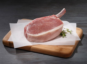Organically Raised Pork Bone-in Chops, Pastured, Non-GMO Feed, 1lb lffc Organically Raised Pork Bone-in Chops, Pastured, Non-GMO Feed, 1lb lffc