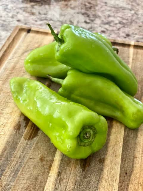 Organic Frying Green Sweet Peppers – 1 lb | Local Farm Fresh