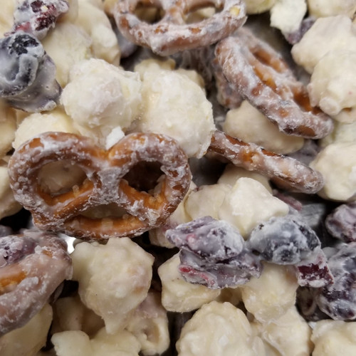 White chocolate, pretzels and cranberry. What could be better all rolled together in popcorn. Great snack anytime!