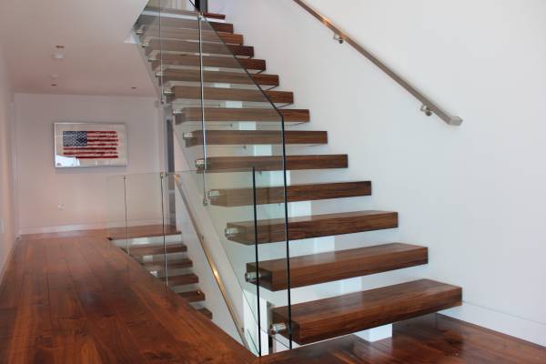 High Quality Wood Stair Parts Thick Stair Treads Large