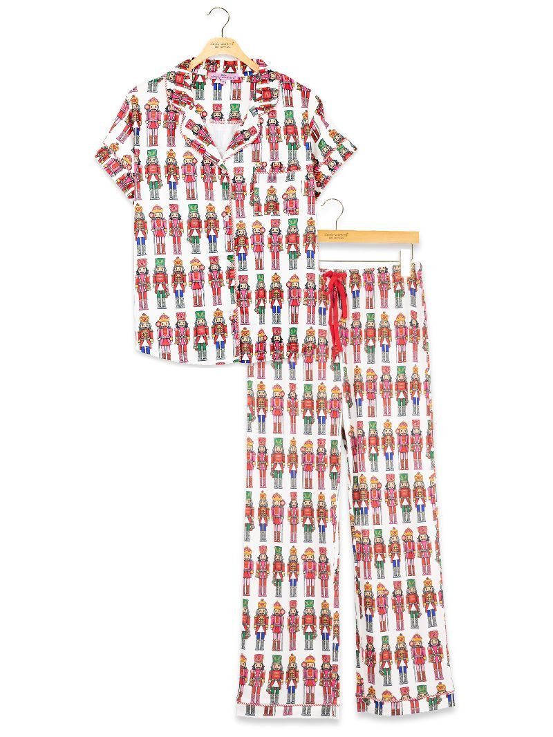 0226-PJ-SMP-HOL-NUTCRK - Simply Southern
