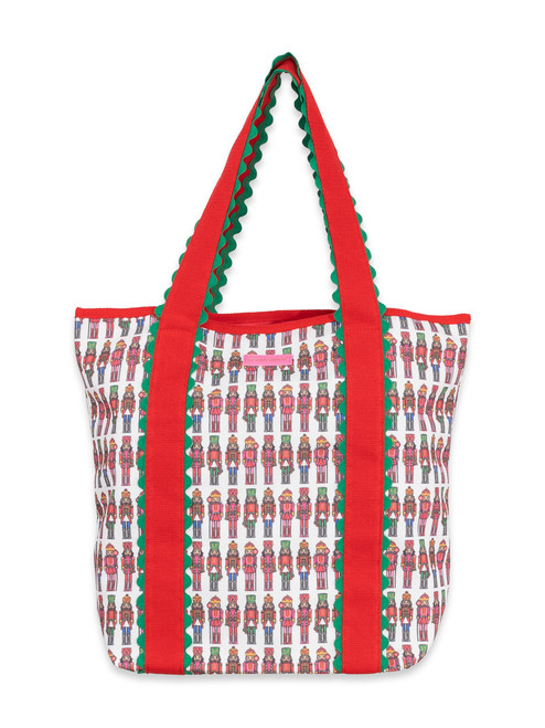 0226-BAG-TOTE-SCLP-HOL-NUTCRK