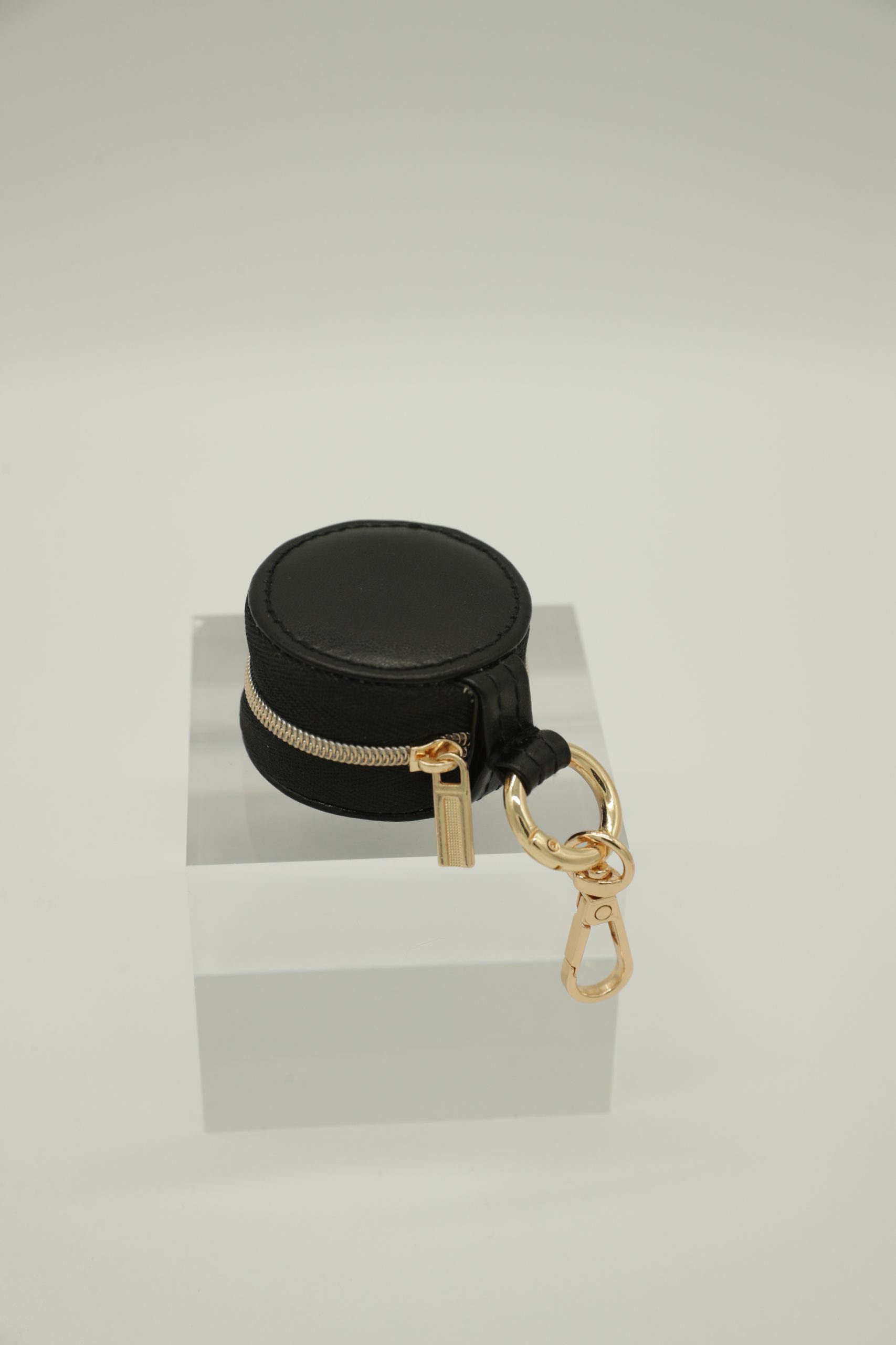 0225-BAG-LTHR-JWLKEY-BLK 0225-BAG-LTHR-JWLKEY-BLK