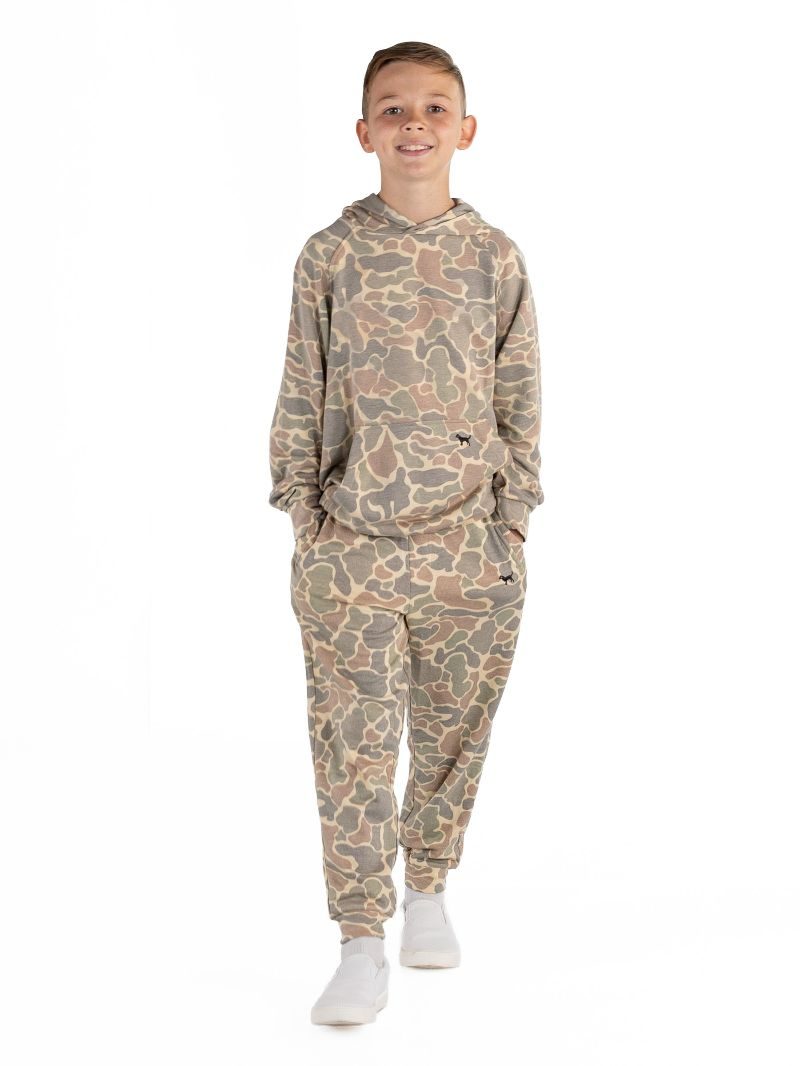 0226-YTH-MN-PNT-PRF-FDCAMO