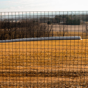 4ft x 100ft Welded Wire-16ga. galvanized steel core; 14ga after Black PVC-Coating, 2in x 2in Mesh 4ft x 100ft Welded Wire-16ga. galvanized steel core; 14ga after Black PVC-Coating, 2in x 2in Mesh
