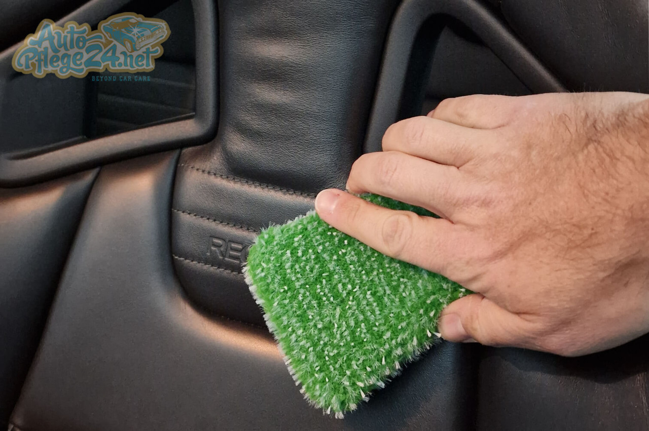 Microfiber Madness Scrub-A- Round