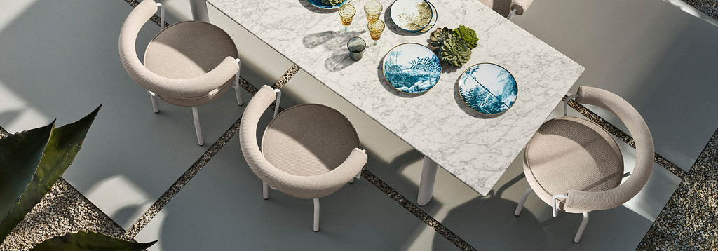 Outdoor Dining Tables Outdoor Dining Tables