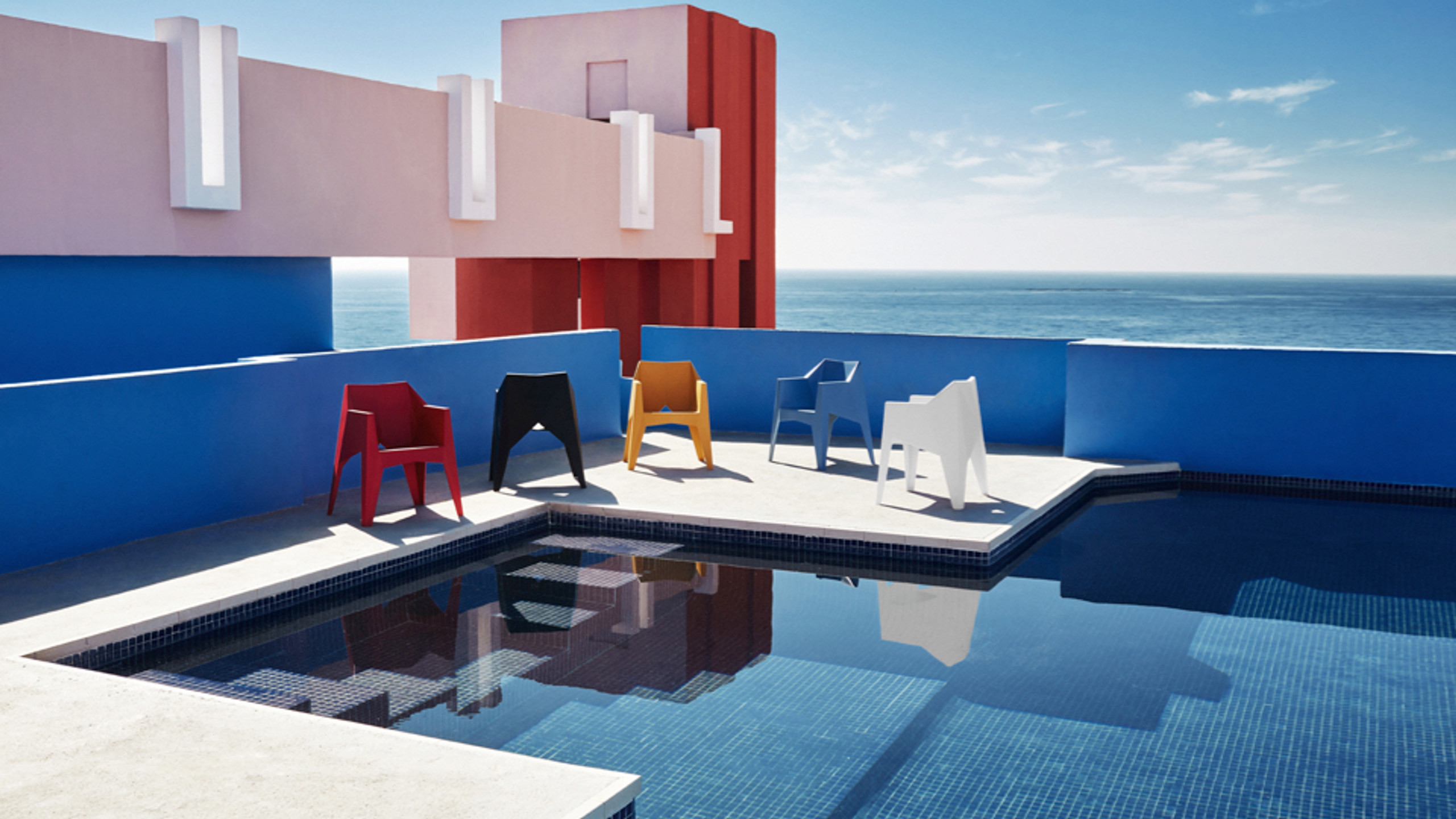 Discover Luxury for Less With Our End of Sale Highlights Discover Luxury for Less With Our End of Sale Highlights