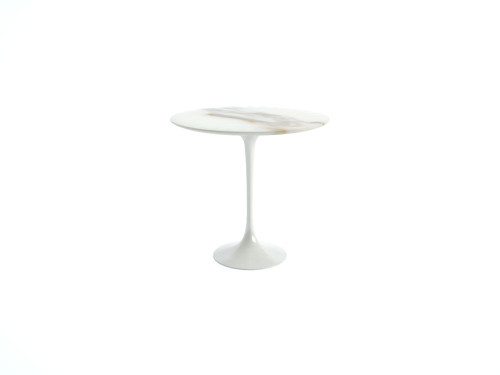 Knoll Saarinen Tulip Oval Side Table with White Base and Marble Top by Eero Saarinen