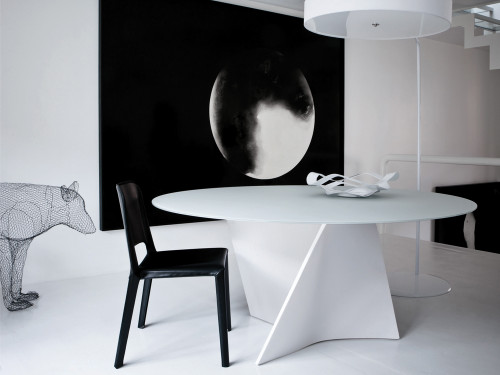 Zanotta Elica 2575 Dining Table by Prospero Rasulo