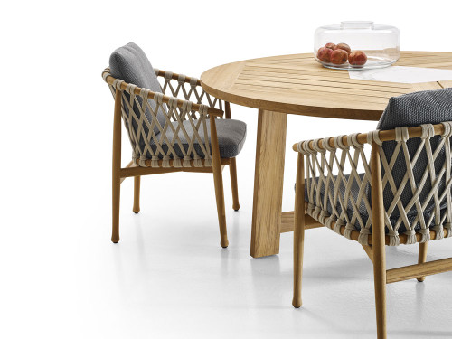 B&B Italia Ginestra Outdoor Round Dining Table by Antonio Citterio