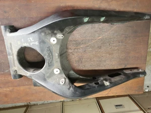 TRIUMPH STREET TRIPLE 765 RS SWINGARM 2055605