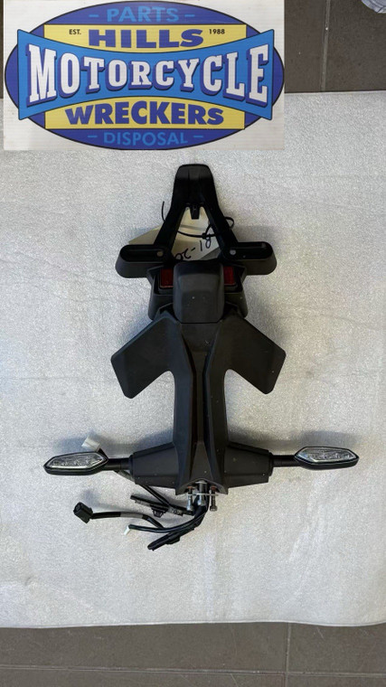 2015-2025 Yamaha YZF-R1 OEM Rear Fender Tail w Turn Signals OEM 2CR-2162R-00