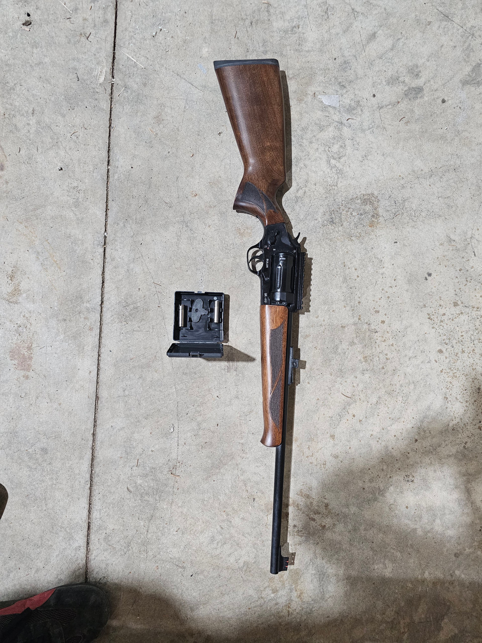 Sulun SR-410 revolver 410