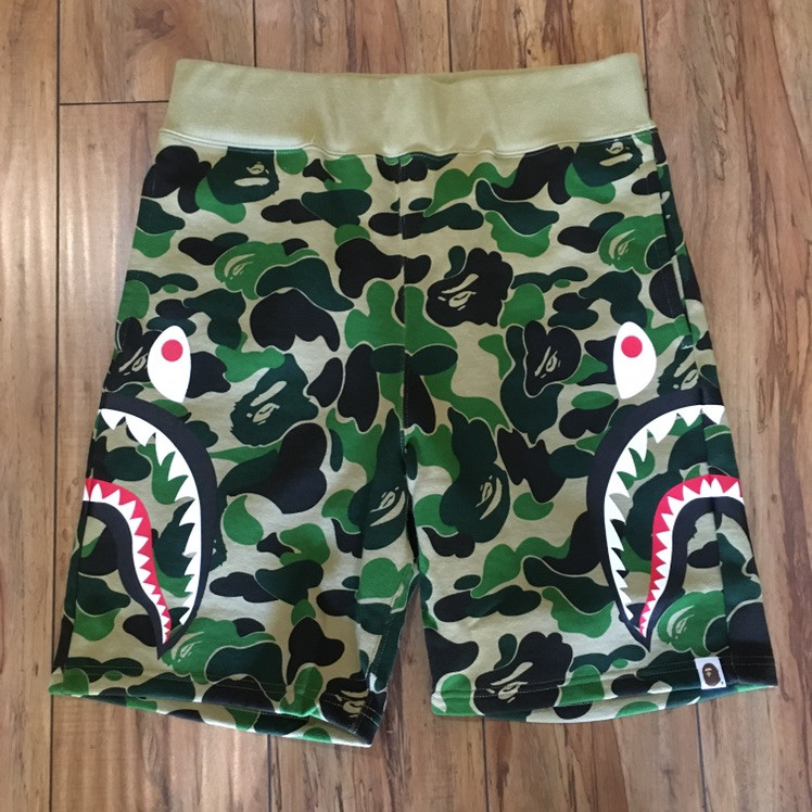 BAPE Side Shark Camo Shorts Sz M (#7893 