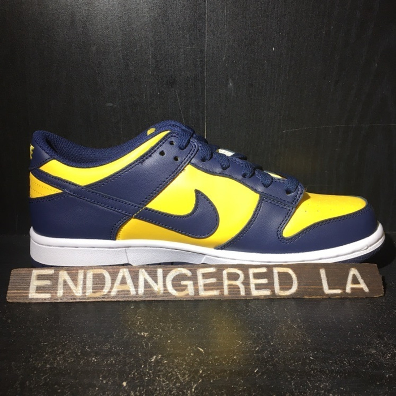 Nike Dunk Low Michigan - ENDANGERED LA