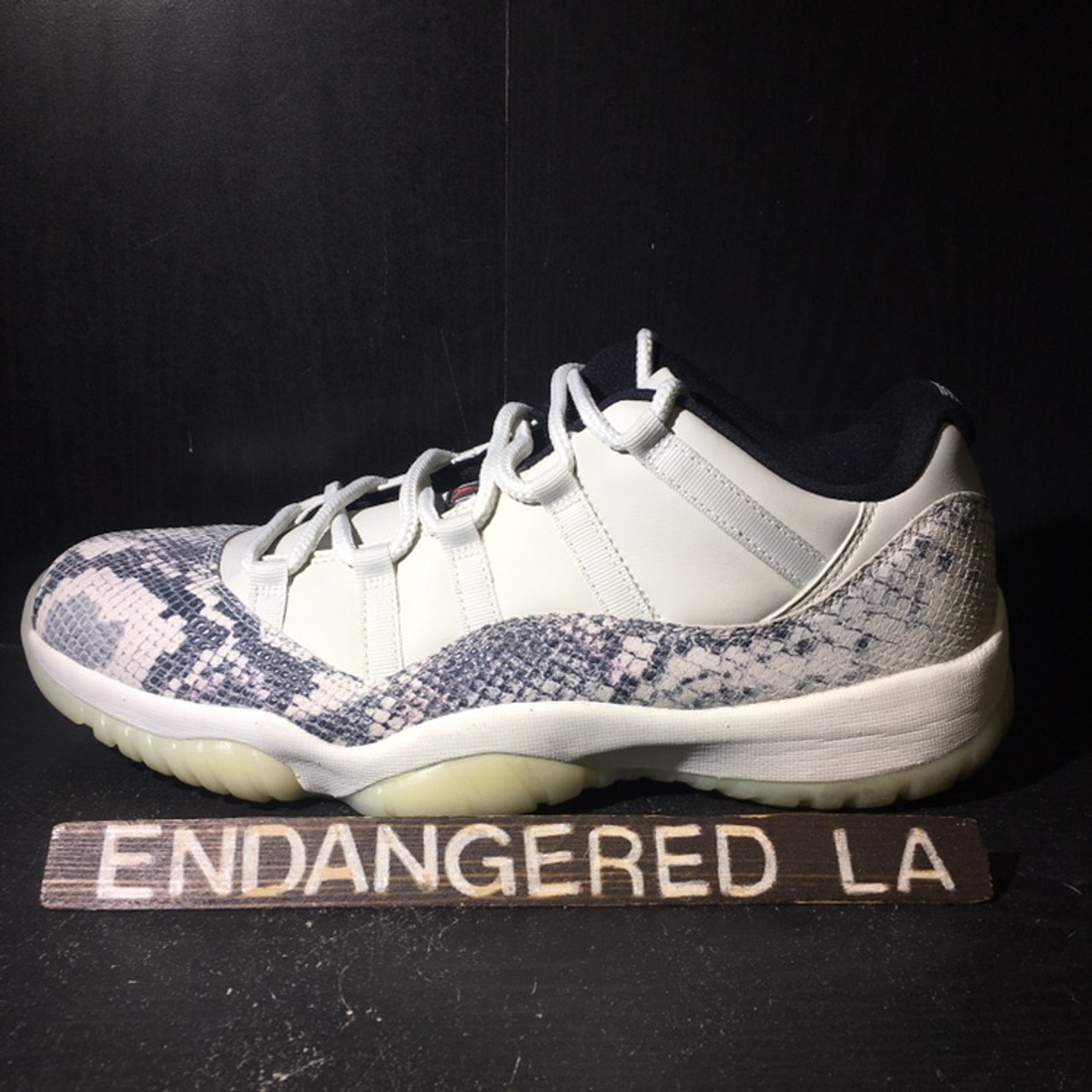 aj 11 snakeskin