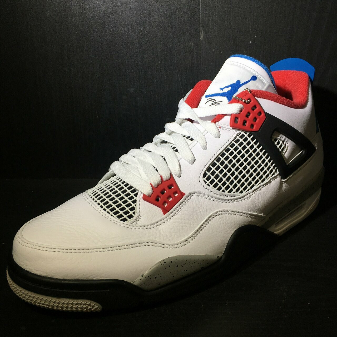 Air Jordan 4 