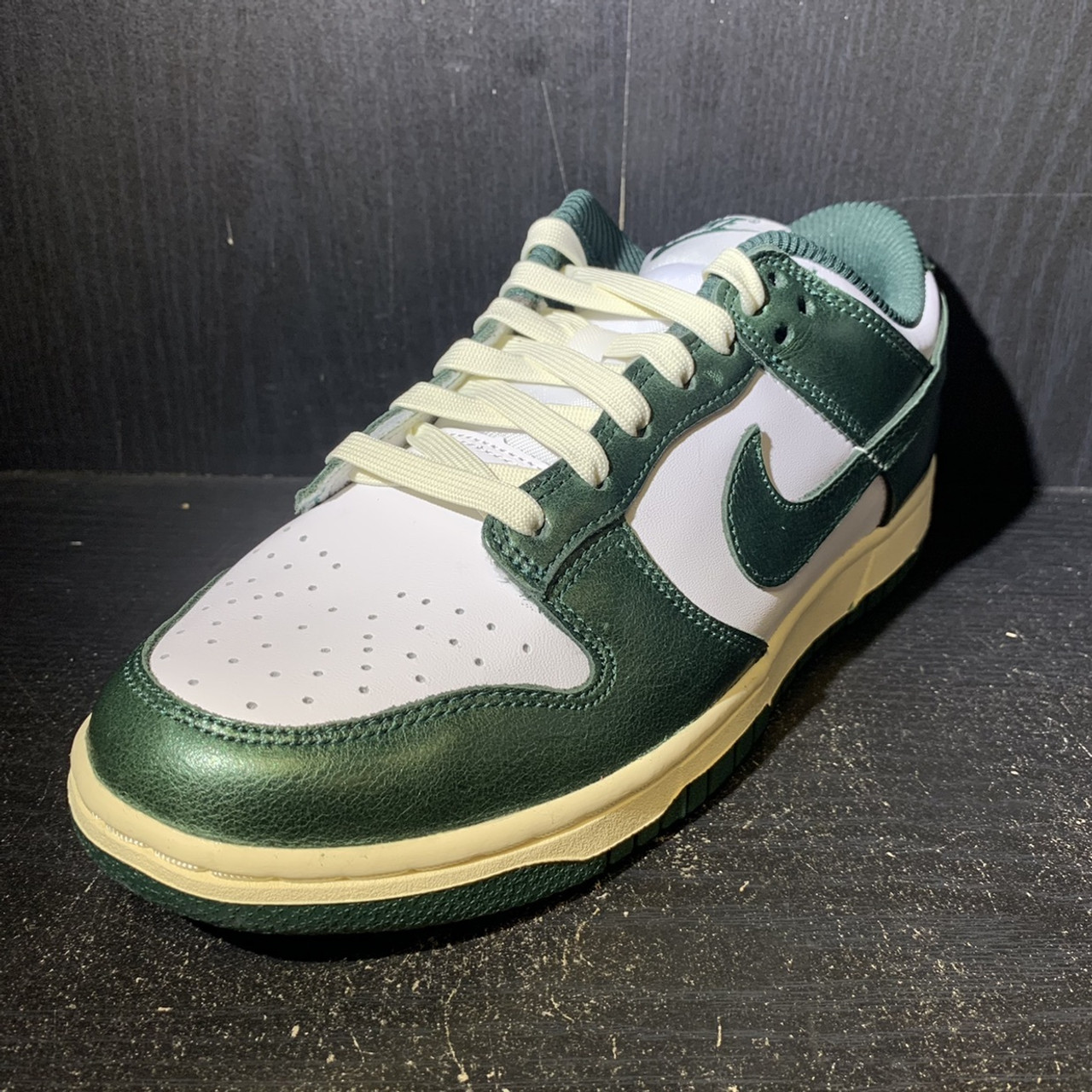 Nike Dunk Low Vintage Green