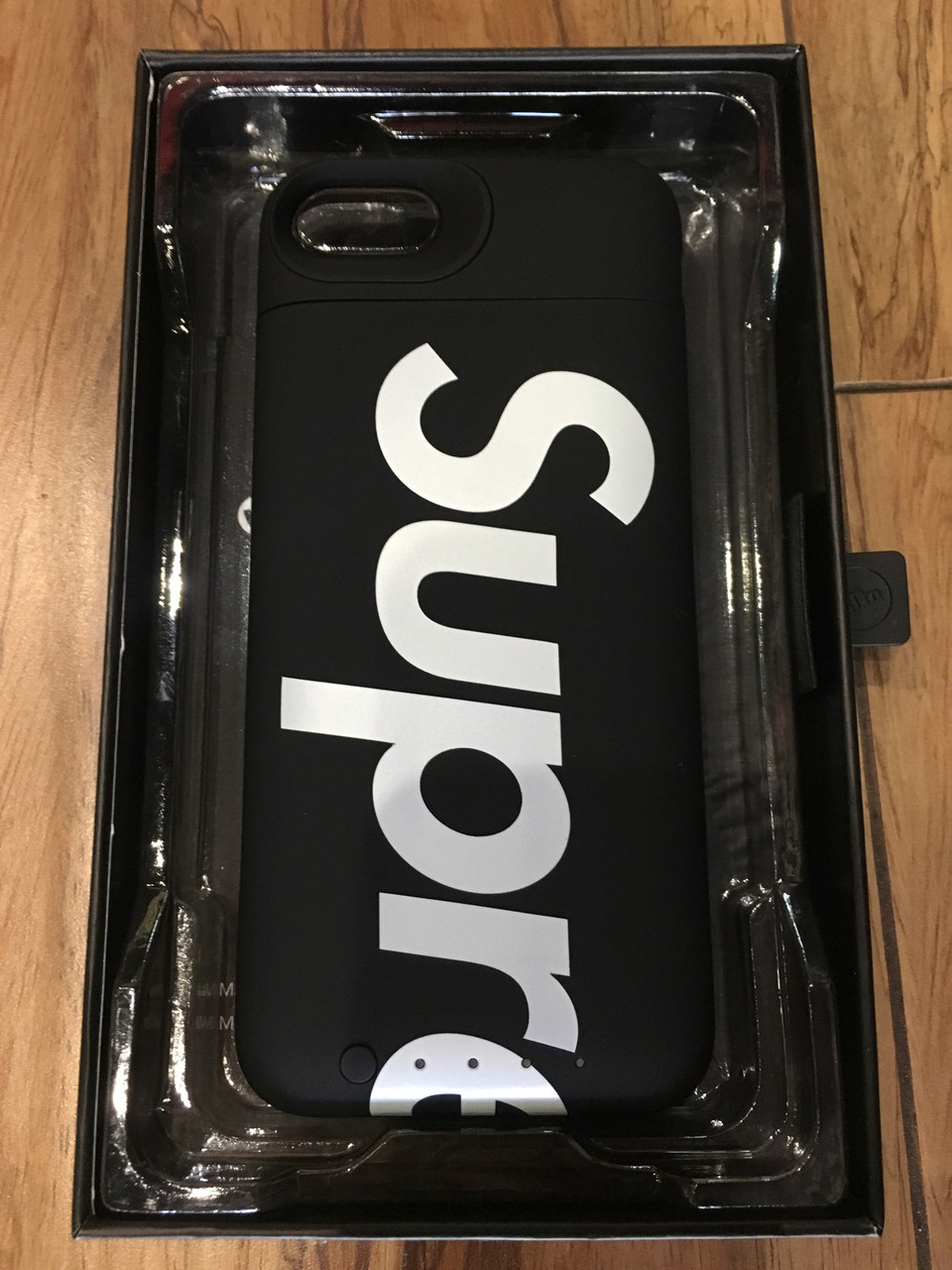 Supreme Mophie Black F/W 18' - ENDANGERED LA