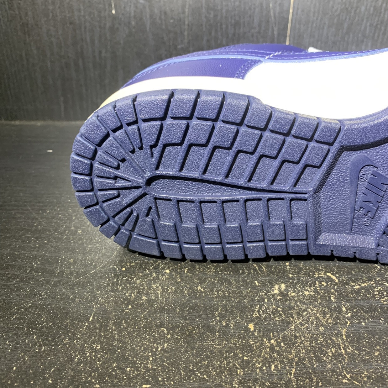 Nike Dunk Low Vintage Navy - ENDANGERED LA