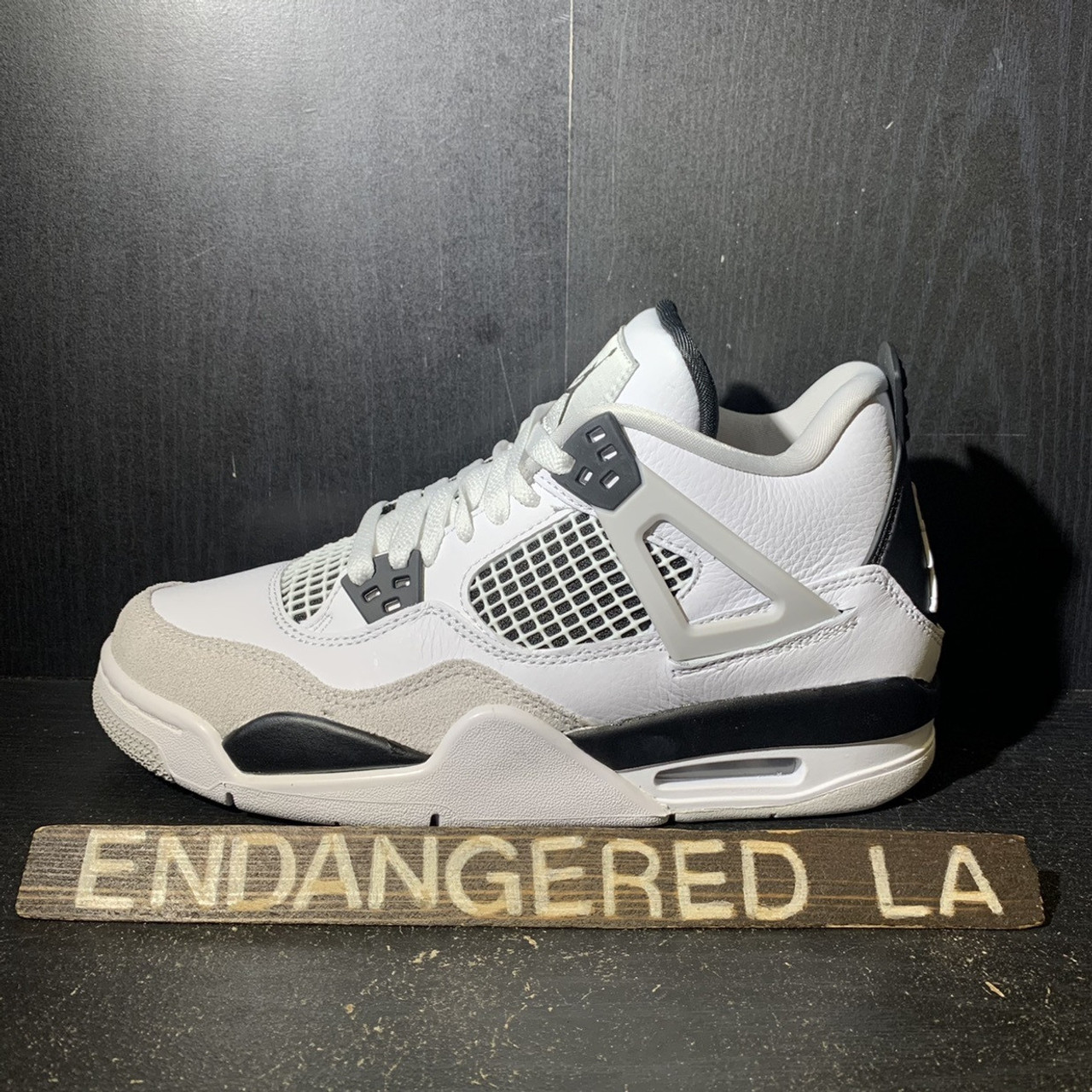 jordan 4s size 5.5