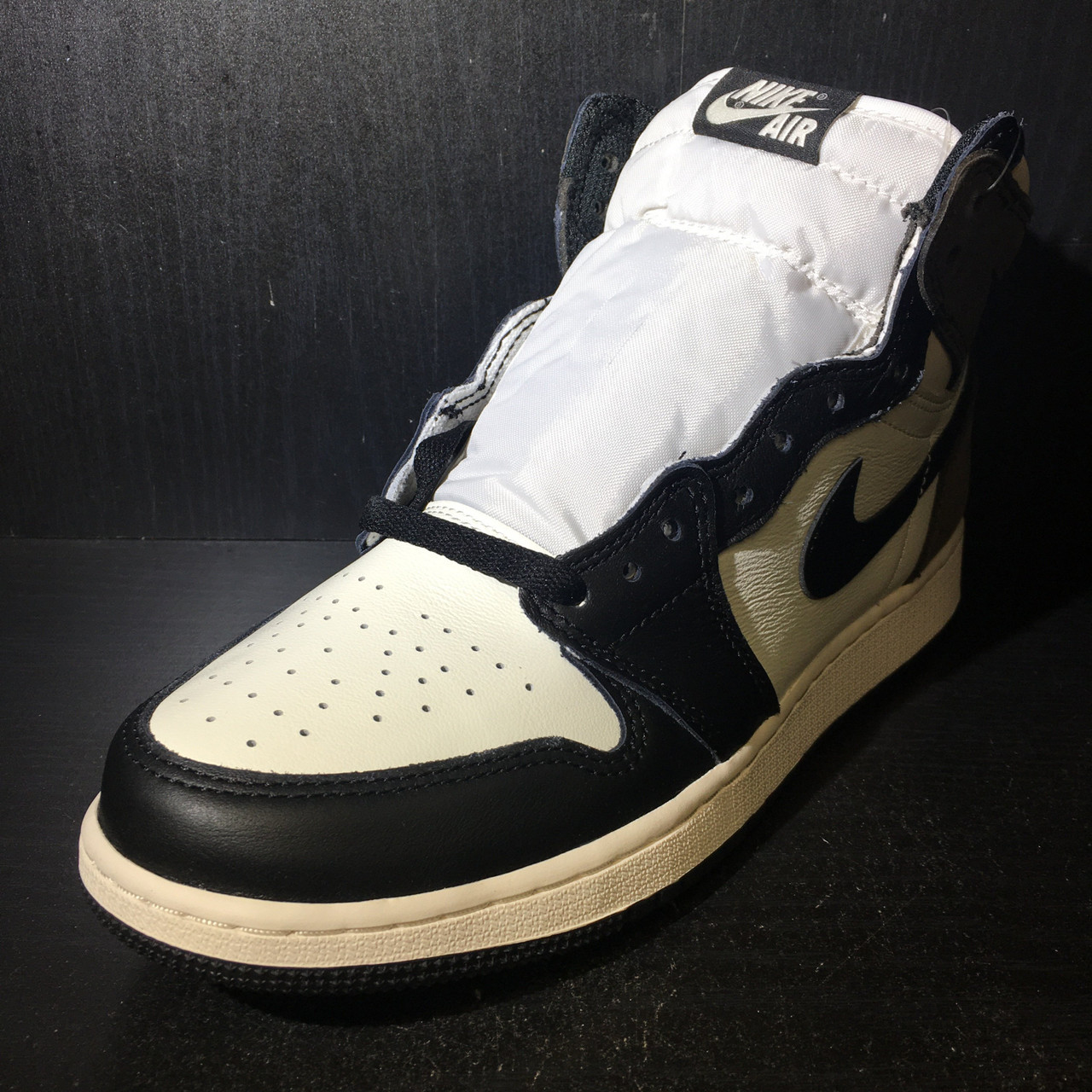 Air Jordan 1 Mocha (GS) - ENDANGERED LA