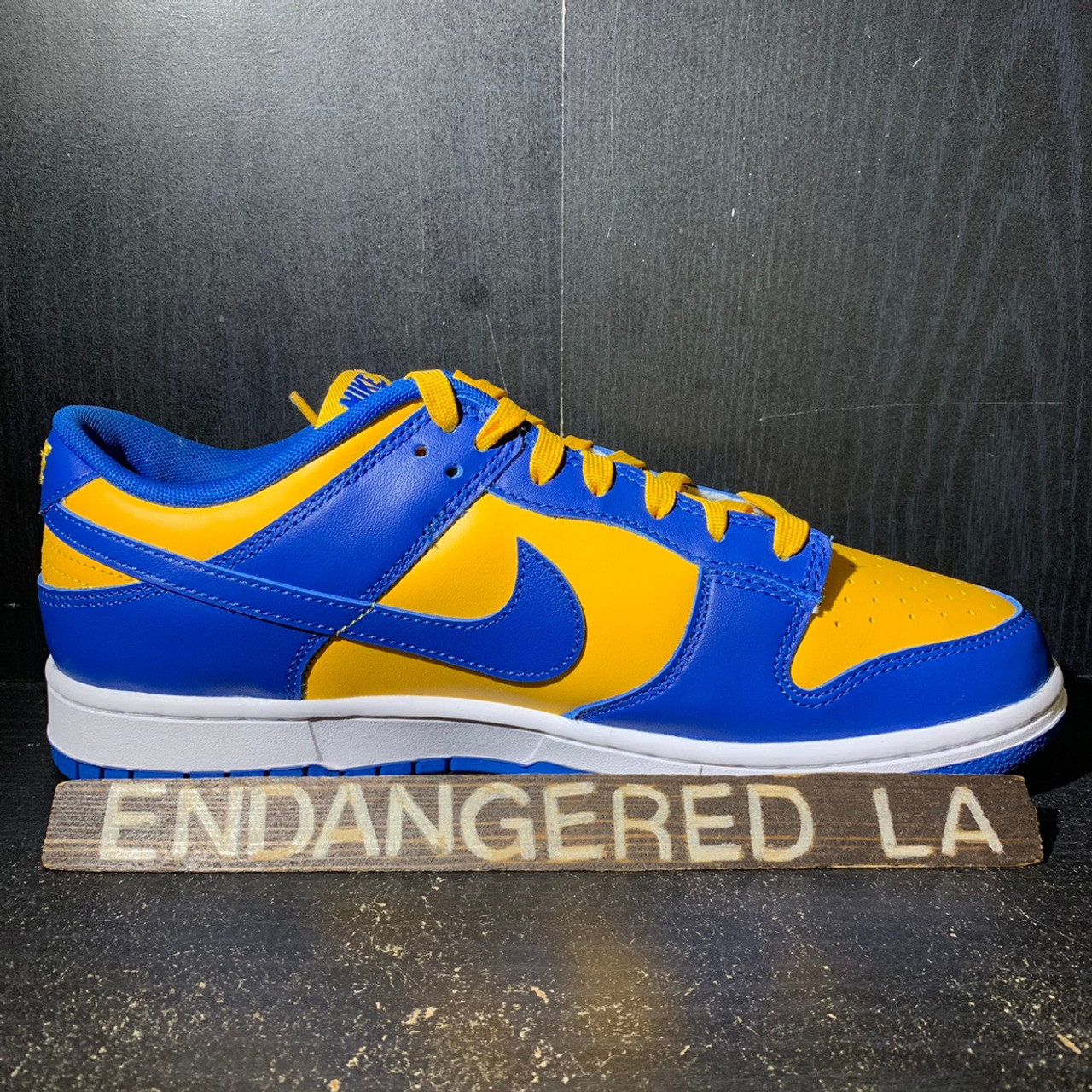 Nike Dunk Low UCLA - ENDANGERED LA