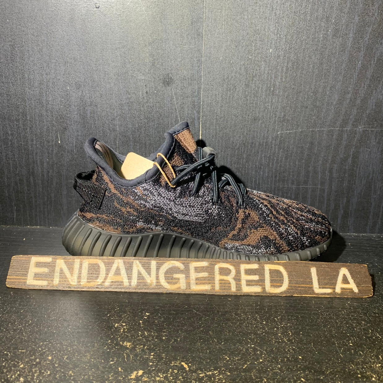 yeezy 350 v2 rock
