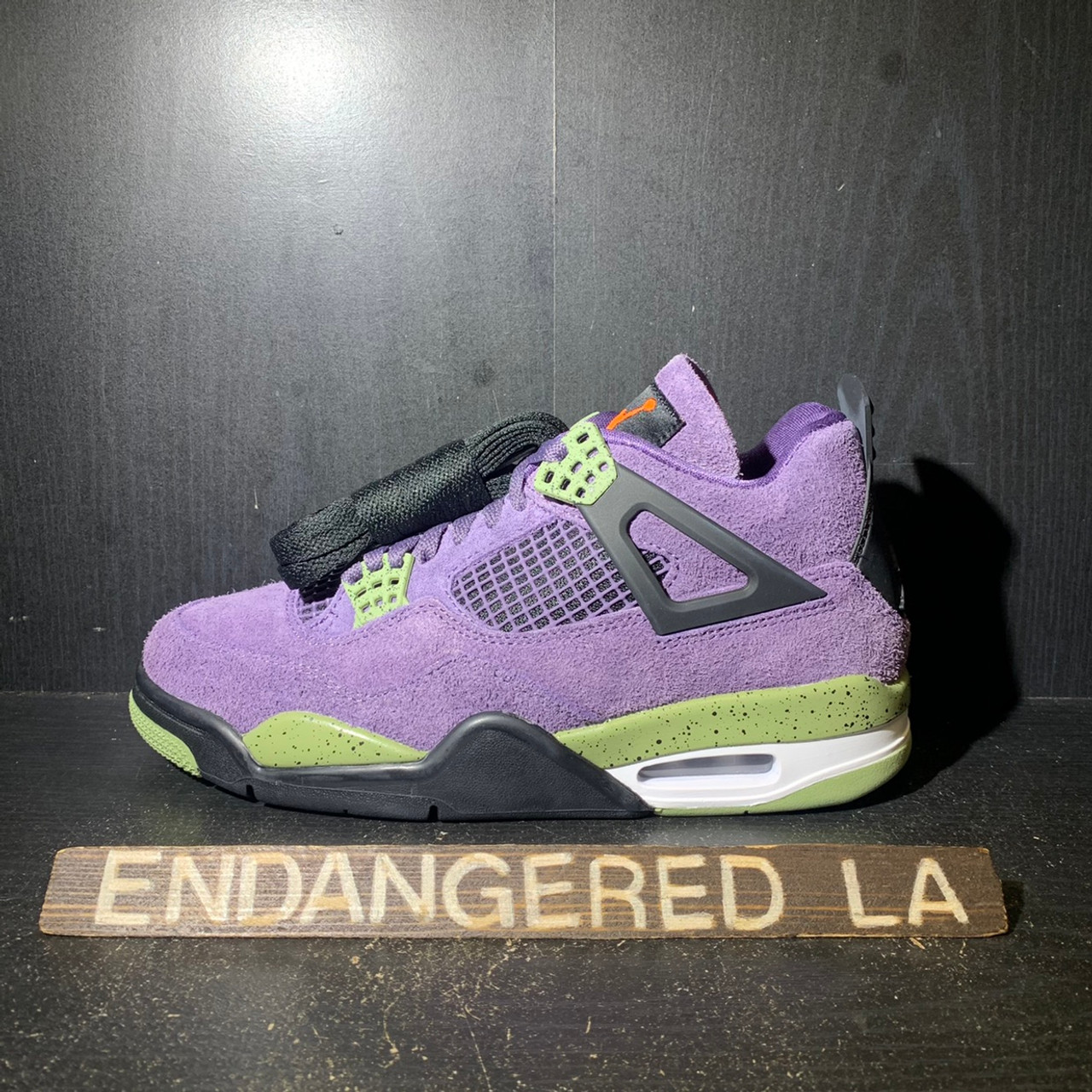 Air Jordan 4 Canyon Purple