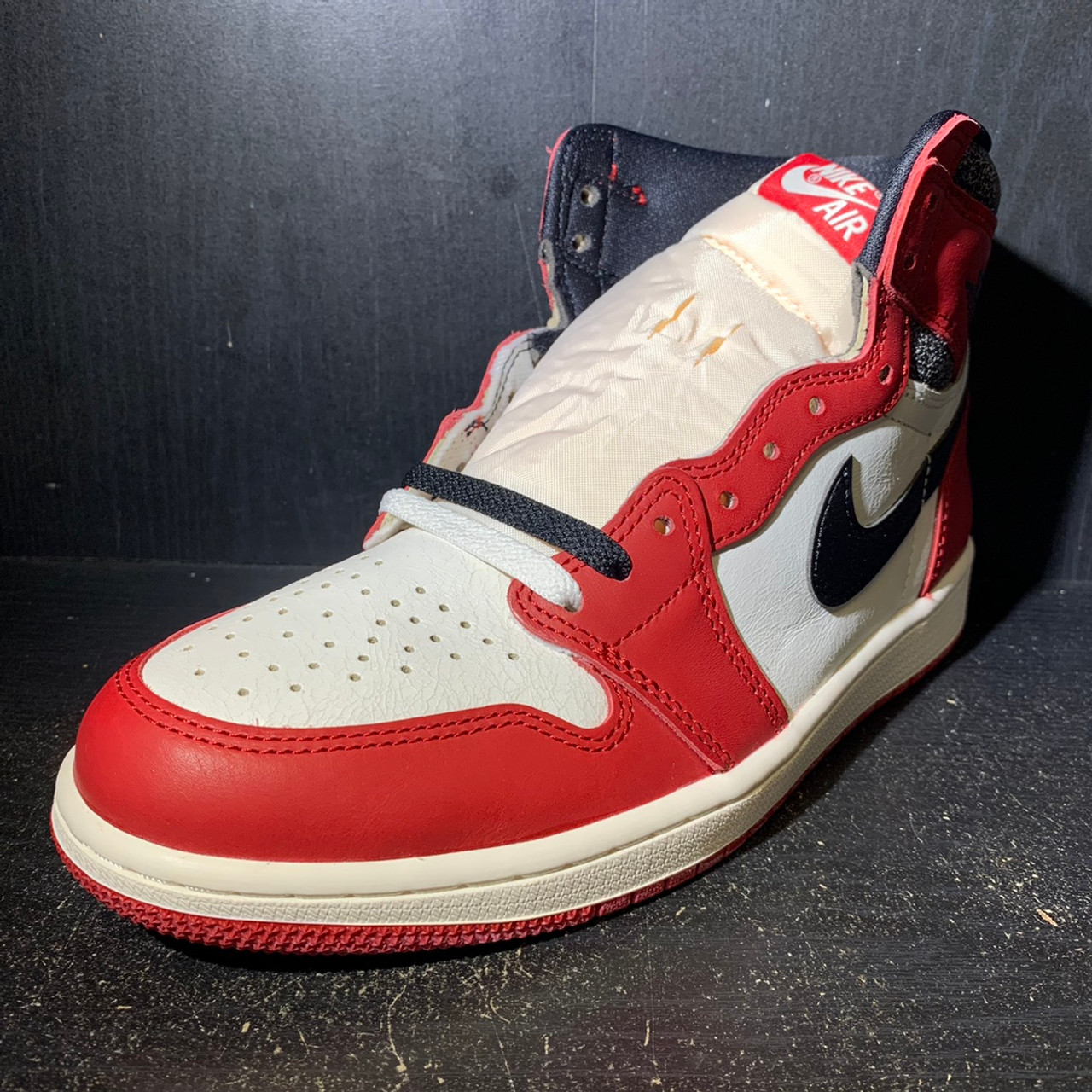 Air Jordan 1 Chicago Lost & Found - ENDANGERED LA