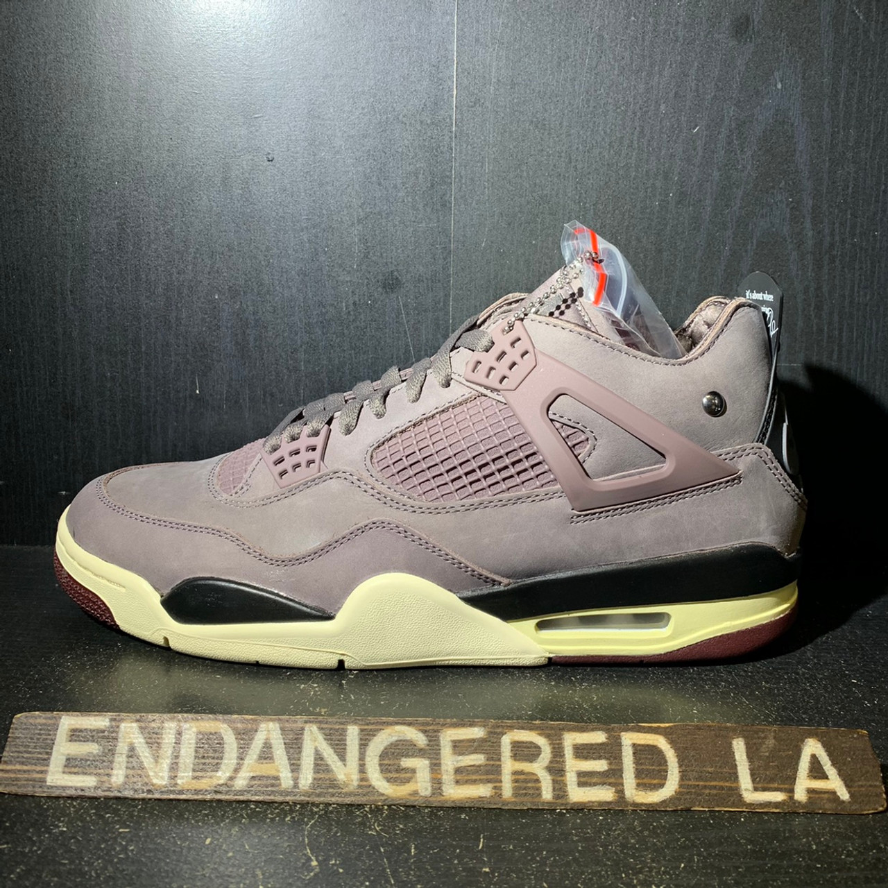 Air Jordan 4 A Ma Maniere Violet Ore