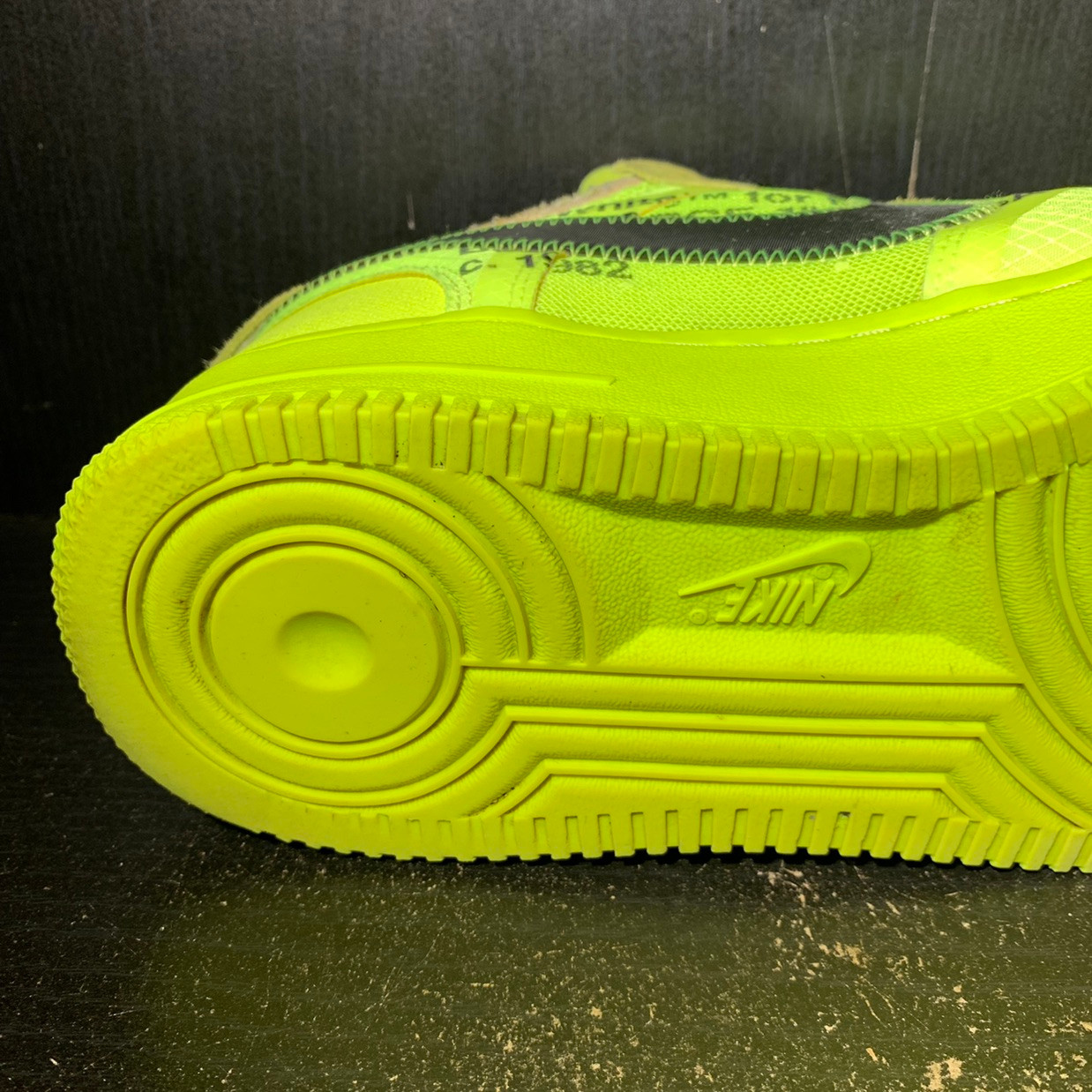 Nike Air Force 1 Low Off-White Volt Sz 10 (#26949)