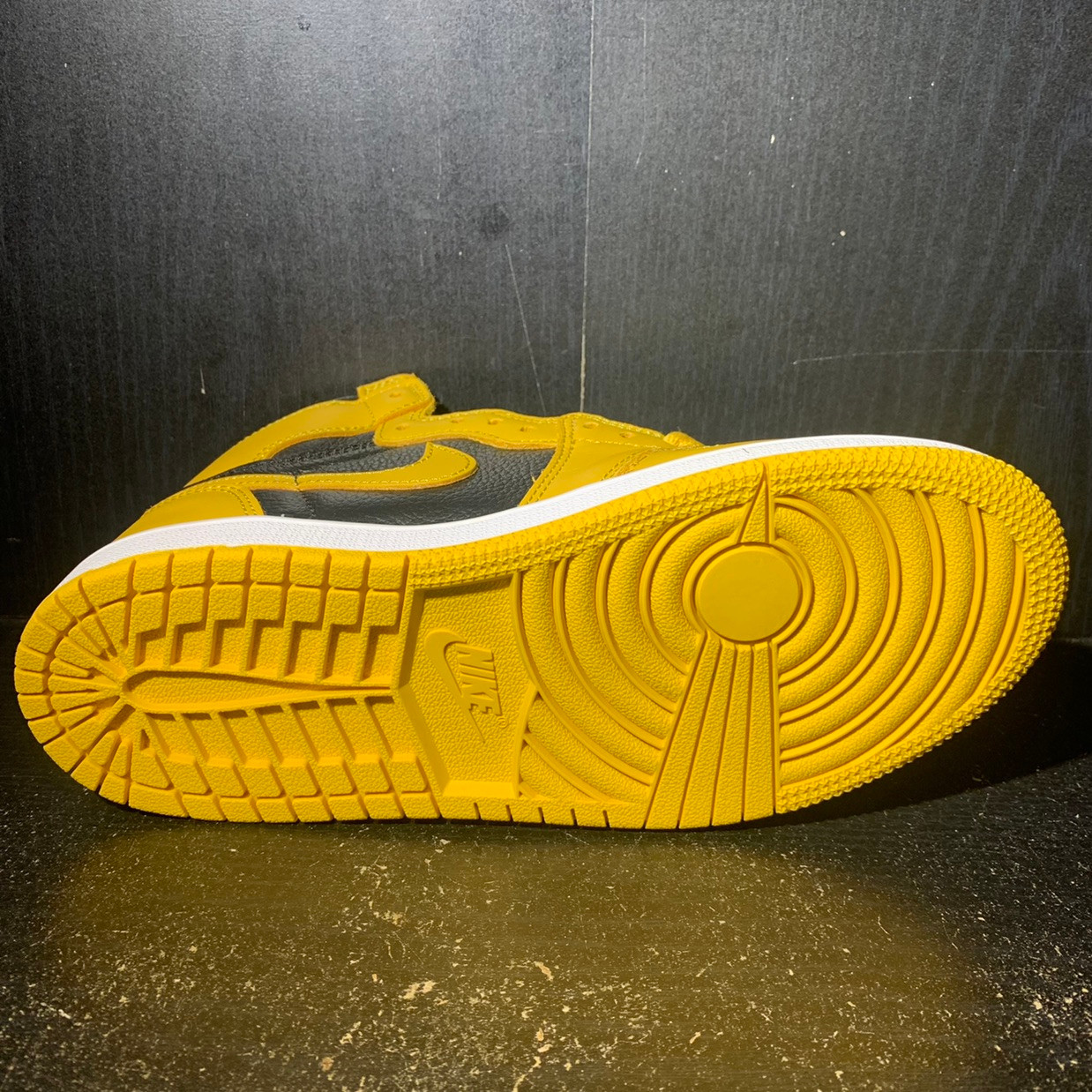 nike air jordan1 pollen