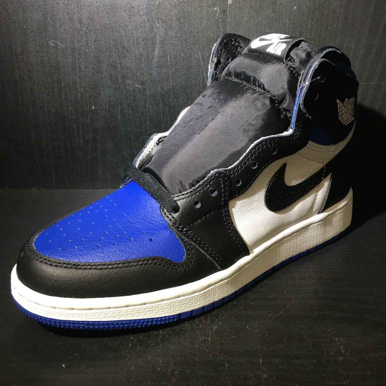 送料無料新品NIKE AIRJORDAN 1 HIGH GS ROYALTOE 23.5cm 靴