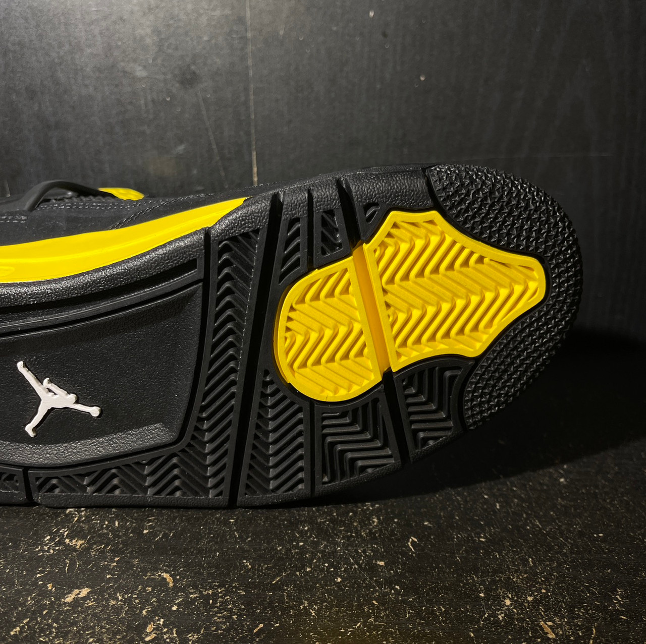 Air Jordan 4 Thunder 23' (GS)