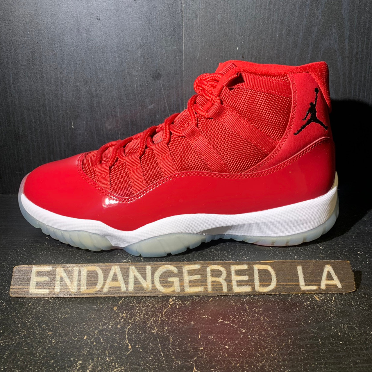 Aj 11 win like on sale 96