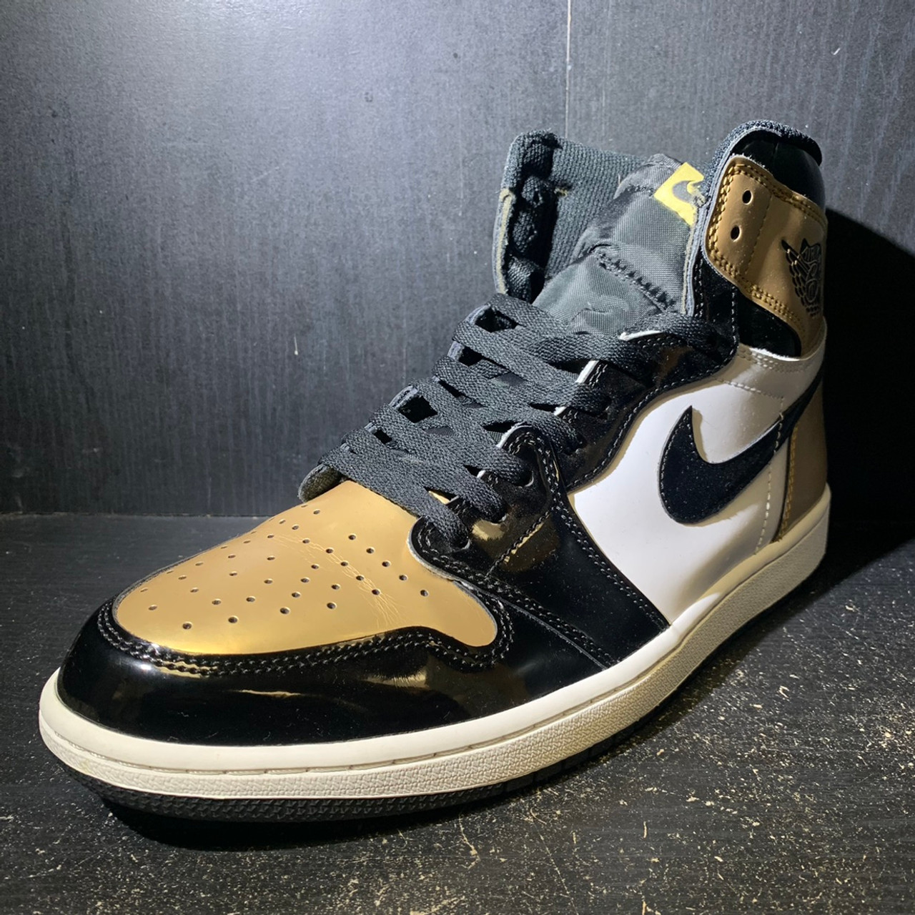 Air Jordan 1 Patent Gold Toe Sz 12 (#28824)