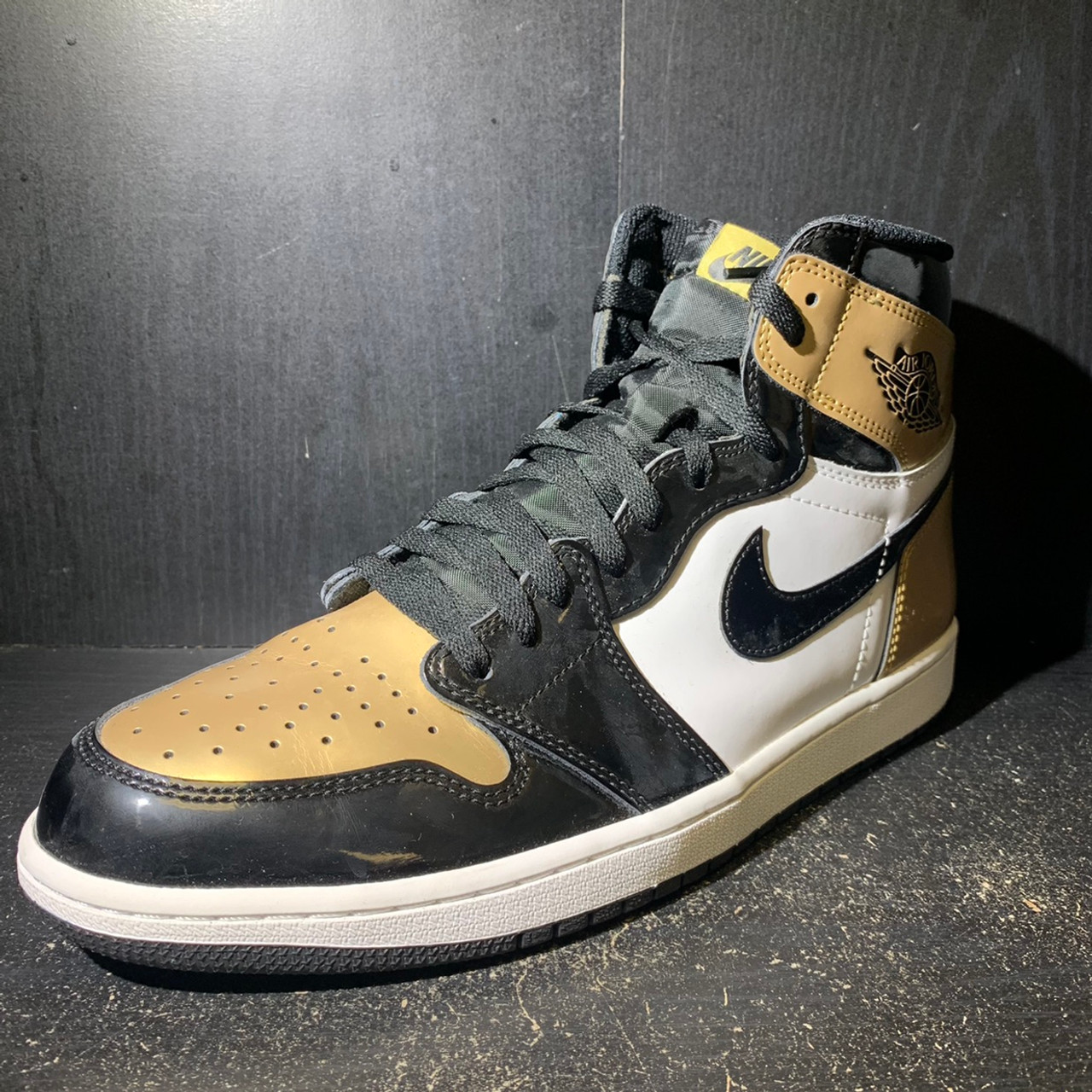 Air Jordan 1 Gold Toe Sz 12 (#29128)